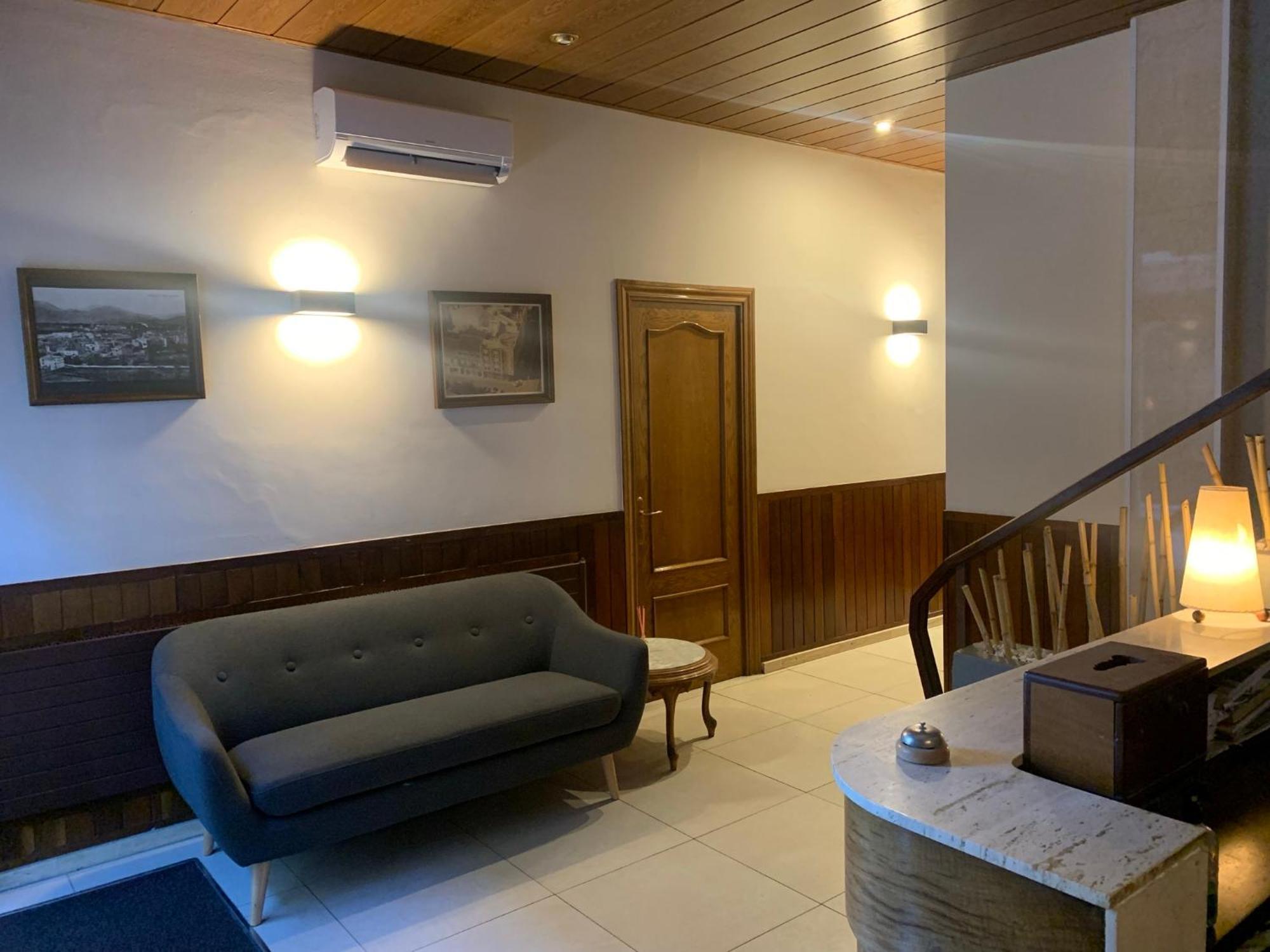 Hostal Tarres Angles Экстерьер фото