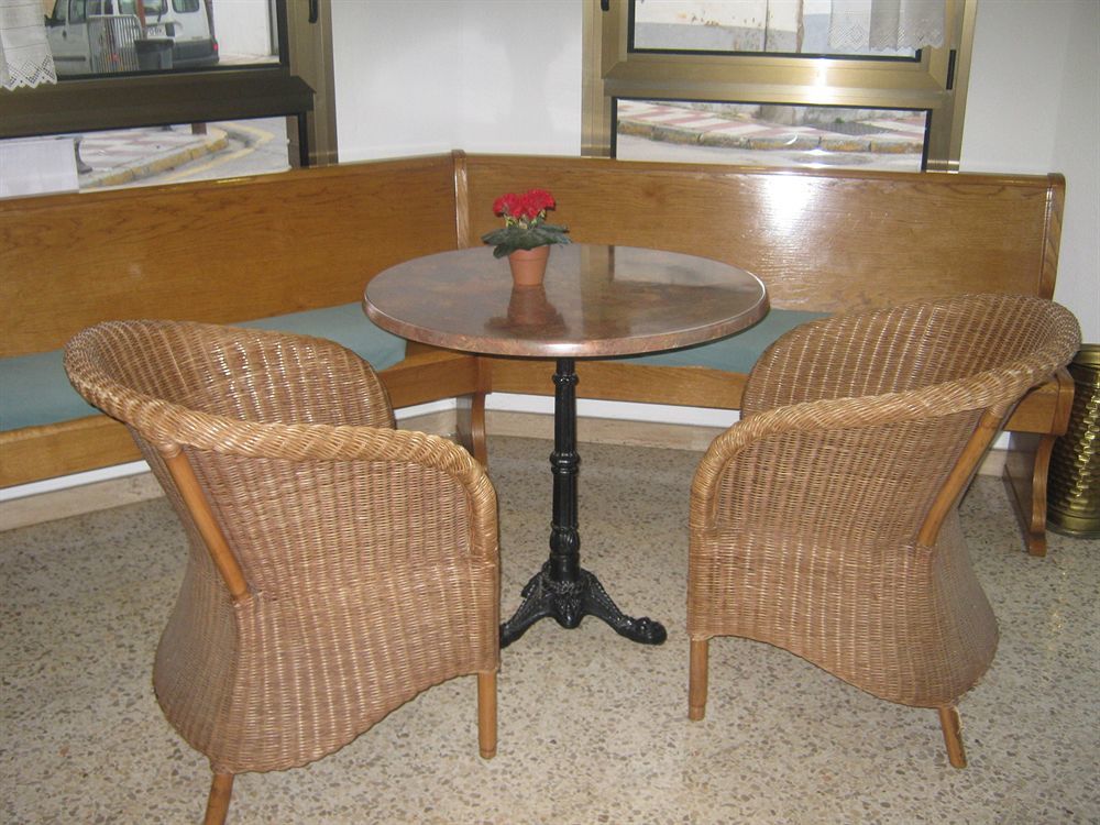 Hostal Tarres Angles Экстерьер фото