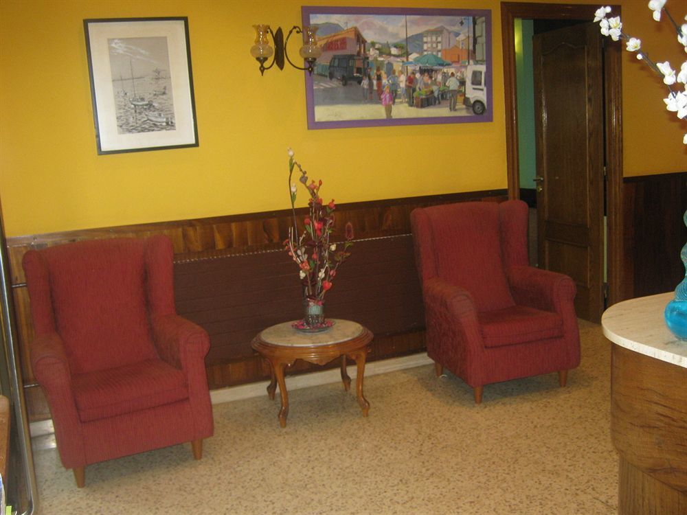 Hostal Tarres Angles Экстерьер фото